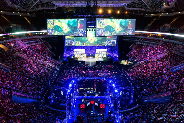 Dota 2 players help build record-breaking $18M prize pool for The International 2016